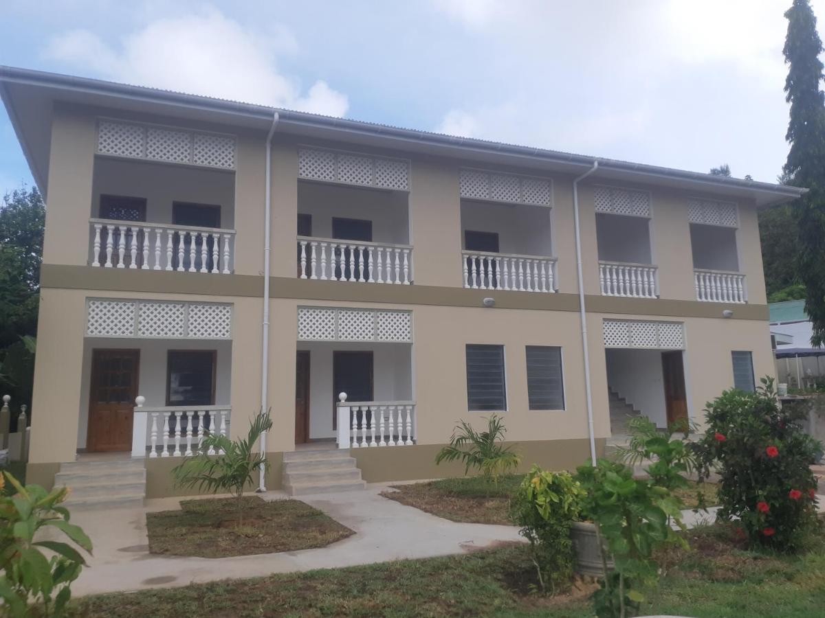 La Residence D'Almee Guesthouse Baie Sainte Anne Екстериор снимка