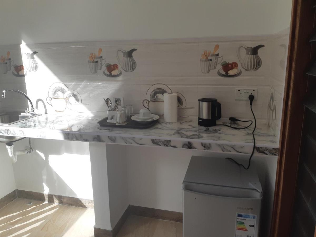La Residence D'Almee Guesthouse Baie Sainte Anne Екстериор снимка