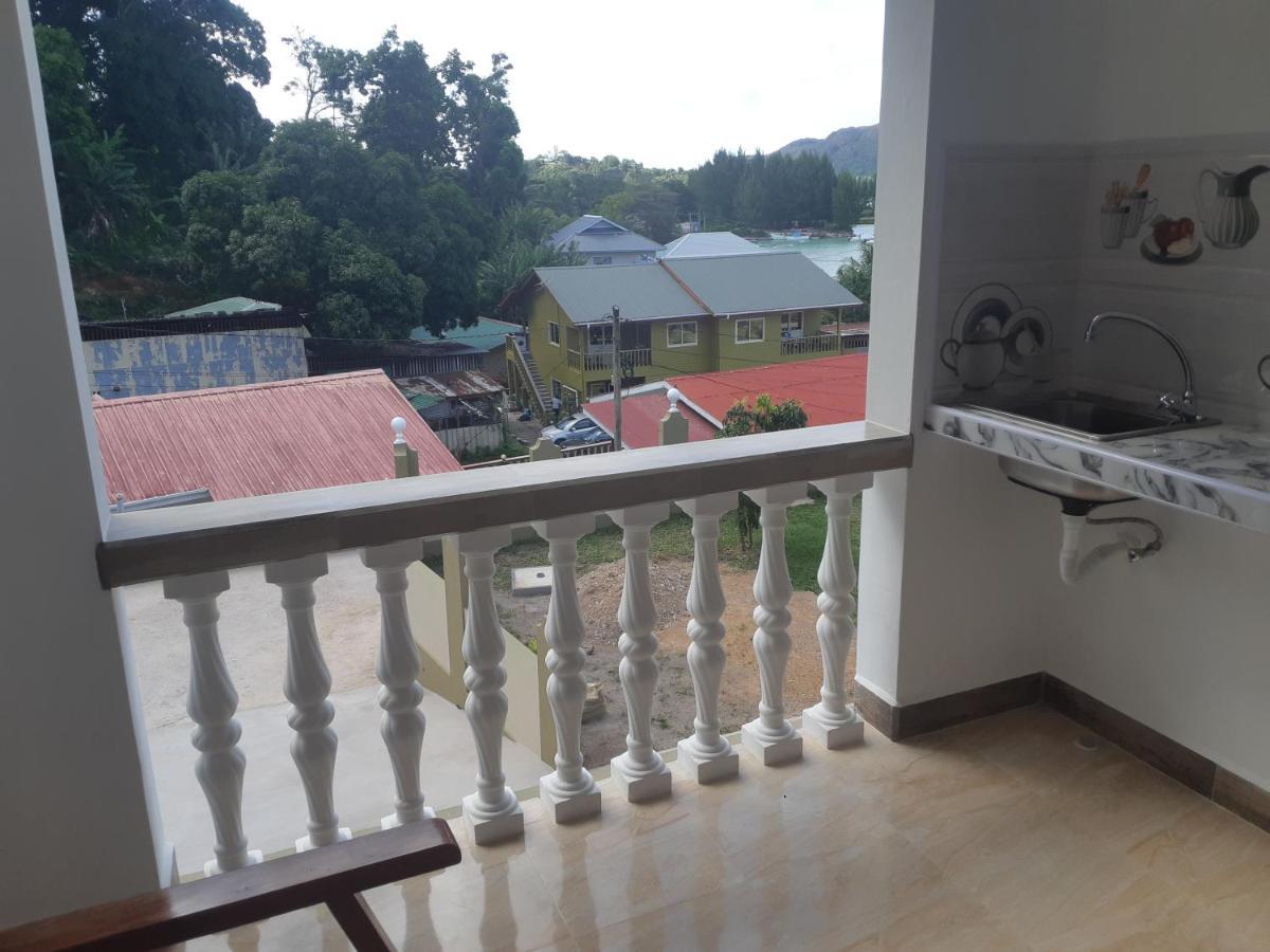 La Residence D'Almee Guesthouse Baie Sainte Anne Екстериор снимка