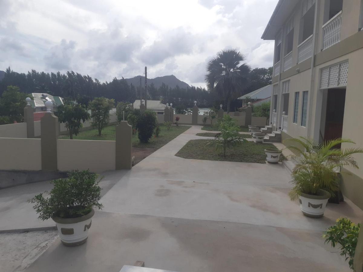 La Residence D'Almee Guesthouse Baie Sainte Anne Екстериор снимка