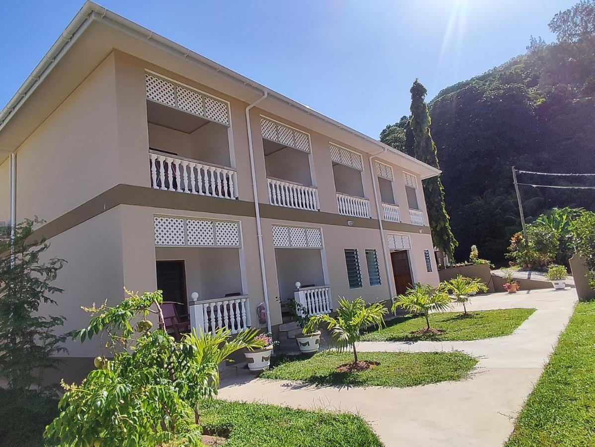La Residence D'Almee Guesthouse Baie Sainte Anne Екстериор снимка
