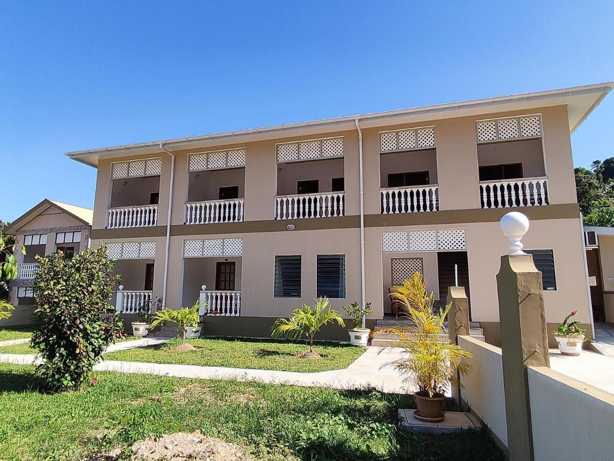 La Residence D'Almee Guesthouse Baie Sainte Anne Екстериор снимка