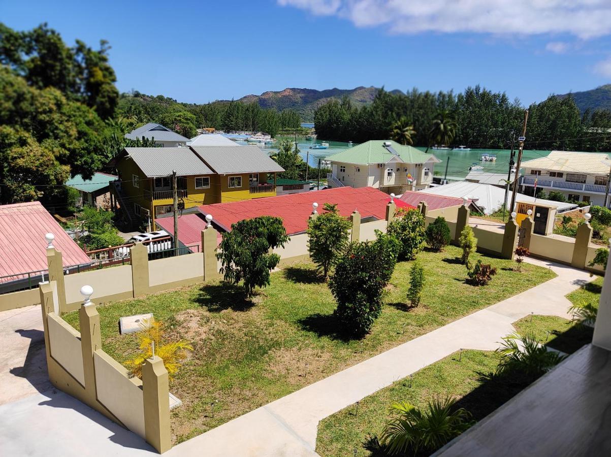 La Residence D'Almee Guesthouse Baie Sainte Anne Екстериор снимка